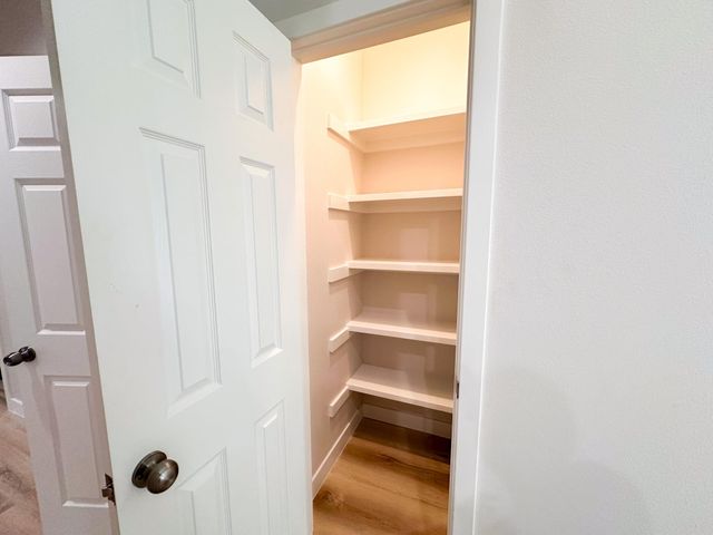 817 5th ST, Lockhart, TX 78644