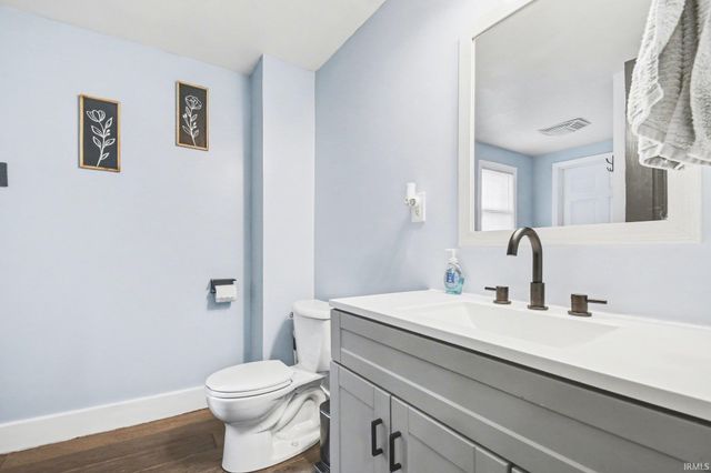 1009 S 26 Street, South Bend, IN 46615