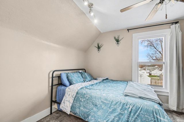 1009 S 26 Street, South Bend, IN 46615