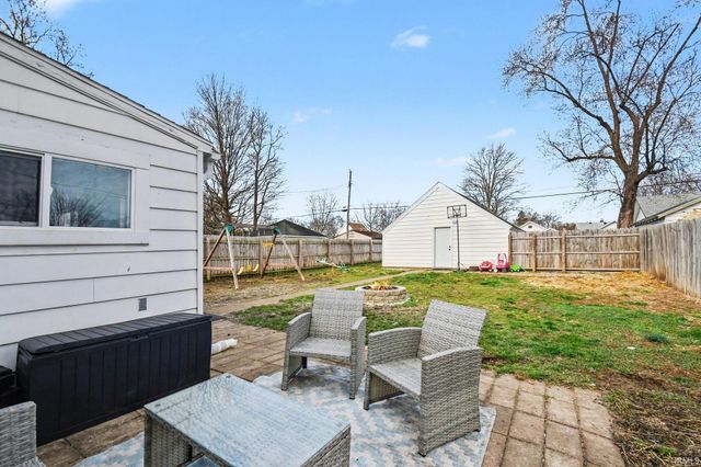 1009 S 26 Street, South Bend, IN 46615