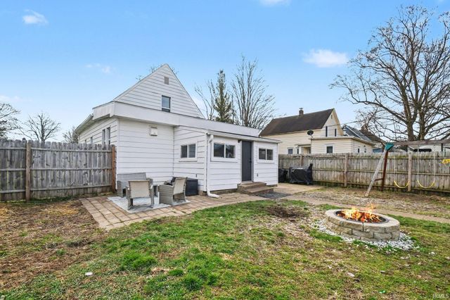 1009 S 26 Street, South Bend, IN 46615