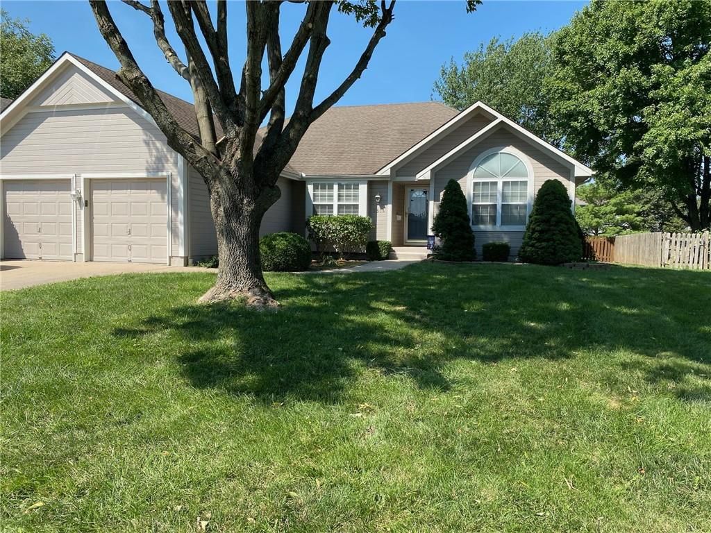 2515 NE Springbrook Street, Blue Springs, MO 64014