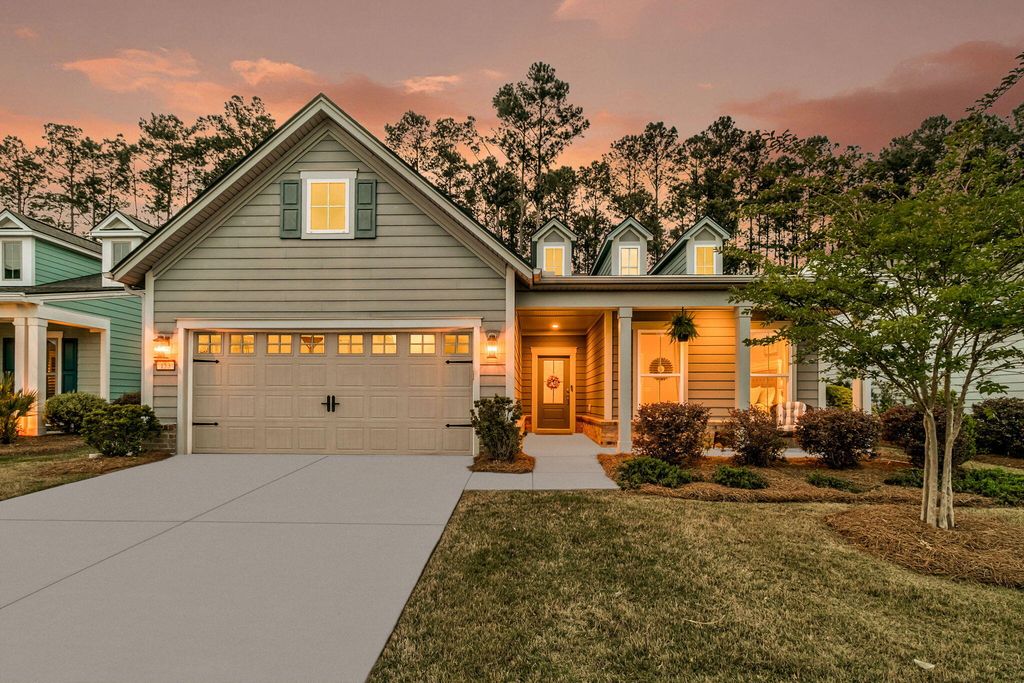 153 Hedera Court, Summerville, SC 29486