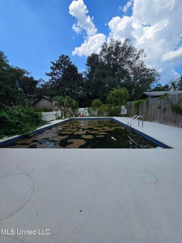 203 Eleanor Avenue, Pass Christian, MS 39571