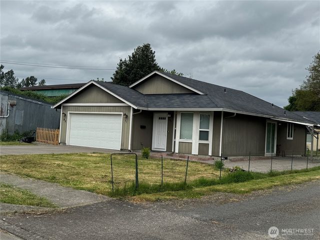 95 Barnes Street, Kelso, WA 98626