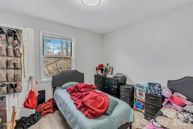 6628 Cool Water Court, Charlotte, NC 28215