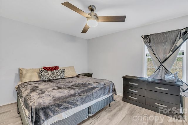 6628 Cool Water Court, Charlotte, NC 28215