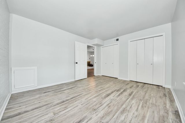 2711 Briarhurst Drive 18, Houston, TX 77057