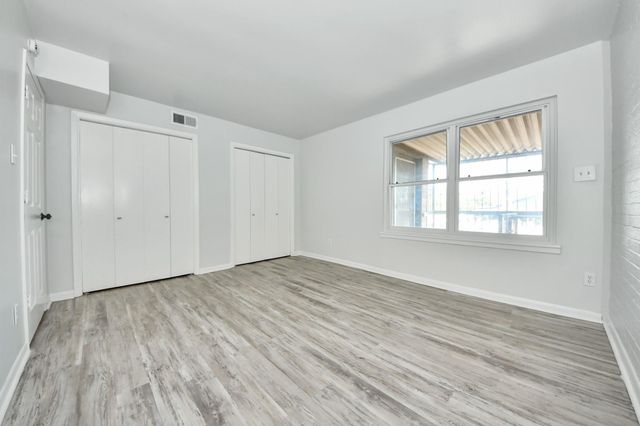 2711 Briarhurst Drive 18, Houston, TX 77057