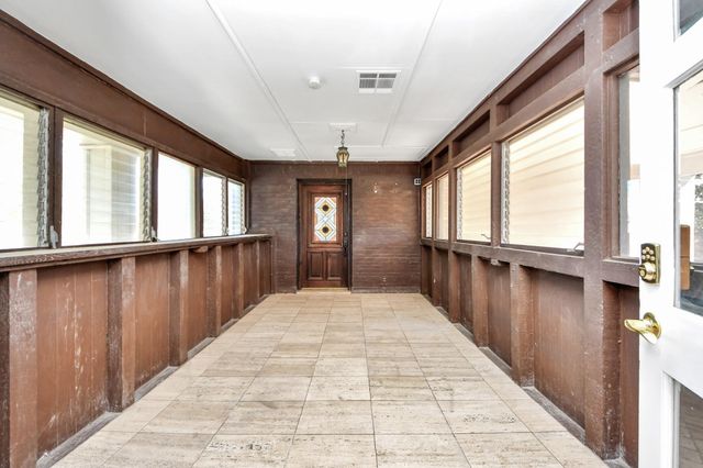 2711 Briarhurst Drive 18, Houston, TX 77057