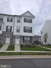 432 HERRINGBONE WAY WAY, Frederick, MD 21701