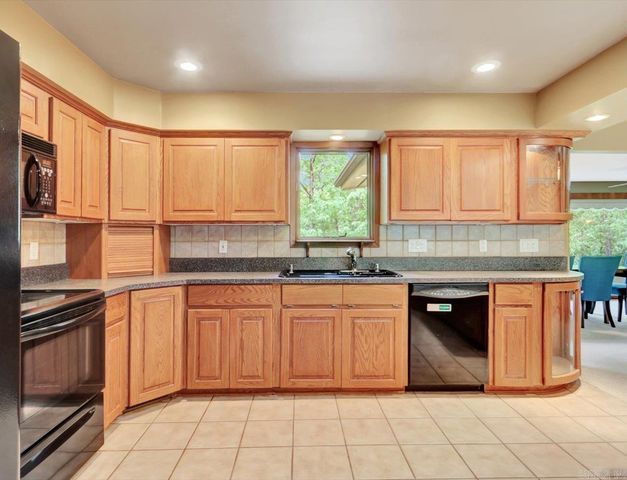 54 Tomino Way, Hot Springs Village, AR 71909