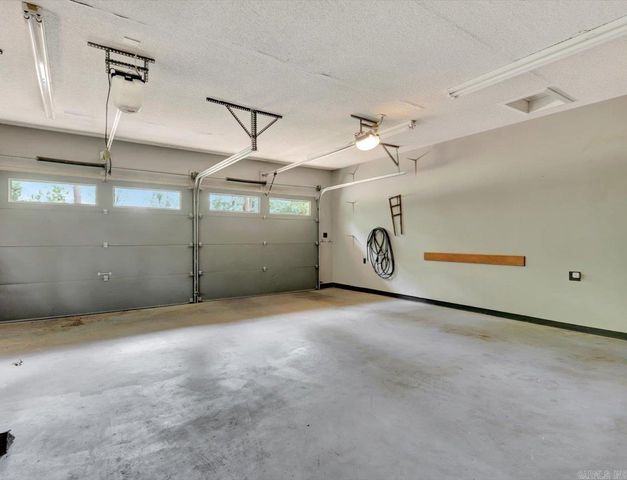 54 Tomino Way, Hot Springs Village, AR 71909