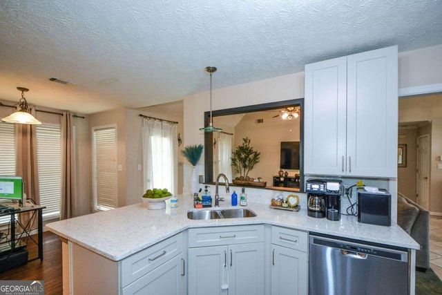 125 Verdon Hill, Fayetteville, GA 30215
