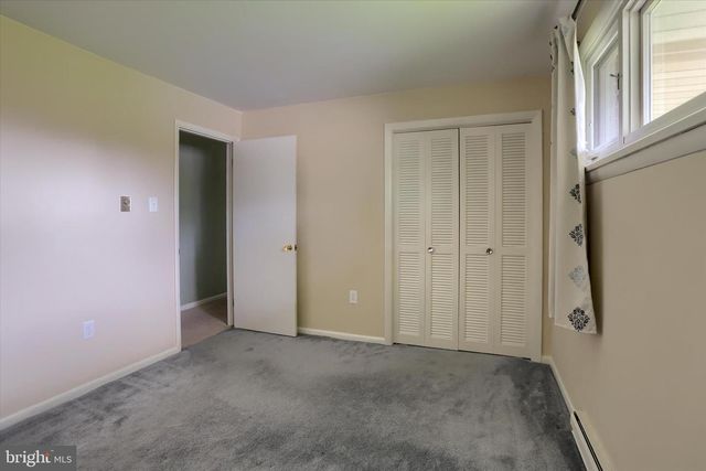 1003 CHARLES ST, Mechanicsburg, PA 17055