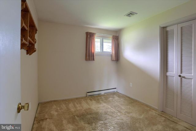 1003 CHARLES ST, Mechanicsburg, PA 17055