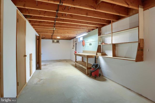 1003 CHARLES ST, Mechanicsburg, PA 17055