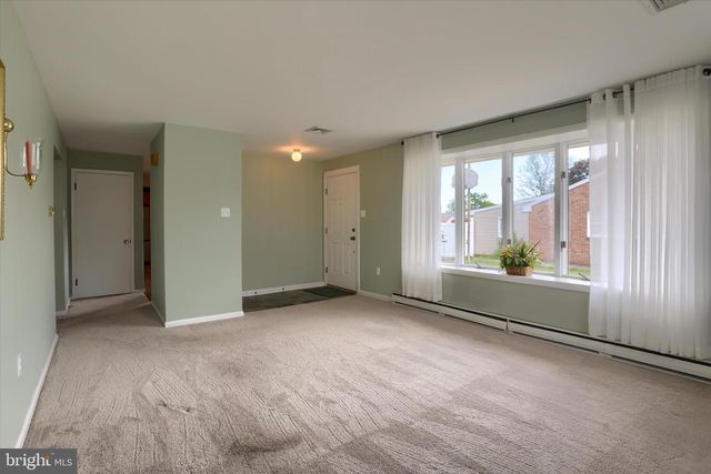 1003 CHARLES ST, Mechanicsburg, PA 17055