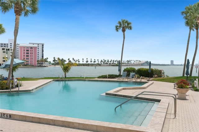 888 BOULEVARD OF THE ARTS 1705, Sarasota, FL 34236