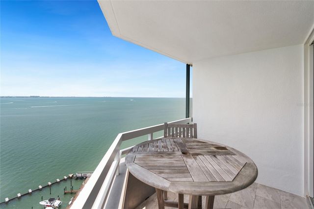 888 BOULEVARD OF THE ARTS 1705, Sarasota, FL 34236