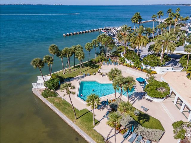 888 BOULEVARD OF THE ARTS 1705, Sarasota, FL 34236