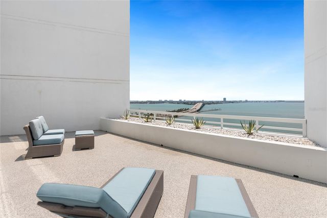 888 BOULEVARD OF THE ARTS 1705, Sarasota, FL 34236
