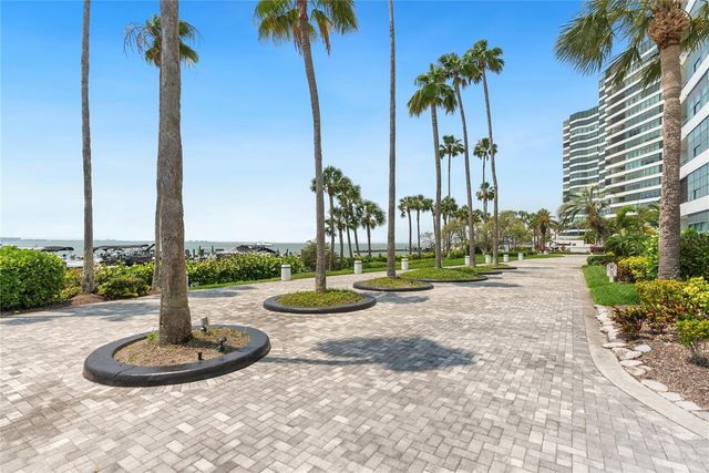 888 BOULEVARD OF THE ARTS 1705, Sarasota, FL 34236