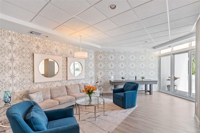 888 BOULEVARD OF THE ARTS 1705, Sarasota, FL 34236
