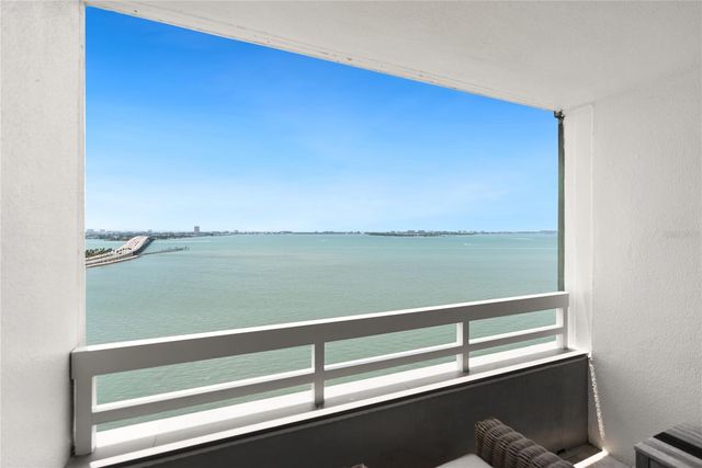 888 BOULEVARD OF THE ARTS 1705, Sarasota, FL 34236