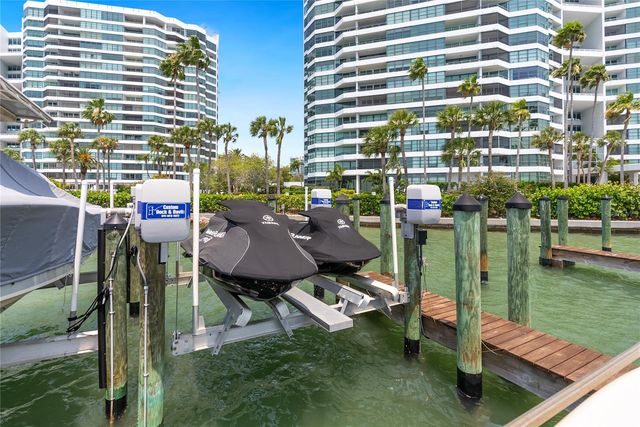 888 BOULEVARD OF THE ARTS 1705, Sarasota, FL 34236