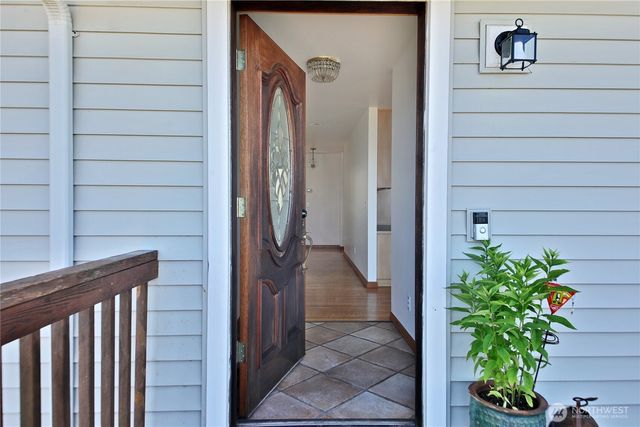 854 Blue Spruce Place, Oak Harbor, WA 98277