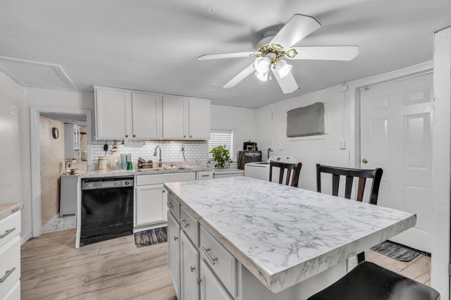 1301 E 28th Street, Chattanooga, TN 37404