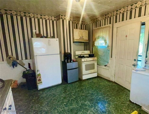 1679 Lockwood Avenue, East Cleveland, OH 44112