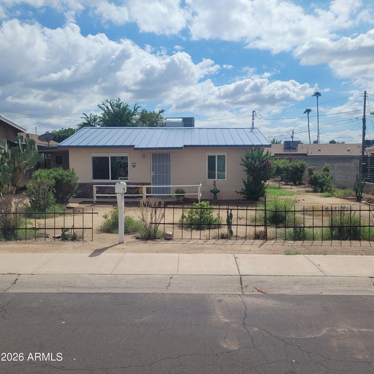 5037 W Myrtle Avenue, Glendale, AZ 85301