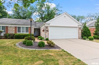 26 TURNBERRY Place, Springfield, IL 62704