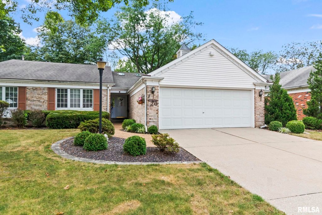 26 TURNBERRY Place, Springfield, IL 62704