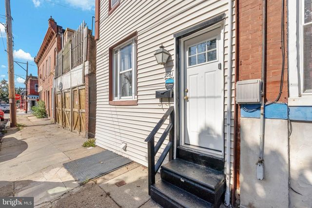 2061 SIGEL ST, Philadelphia, PA 19145