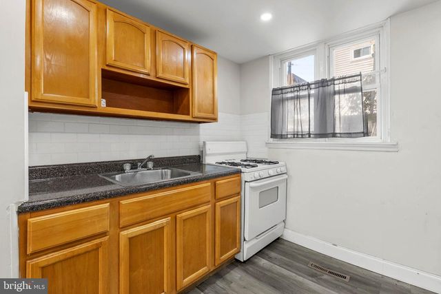 2061 SIGEL ST, Philadelphia, PA 19145
