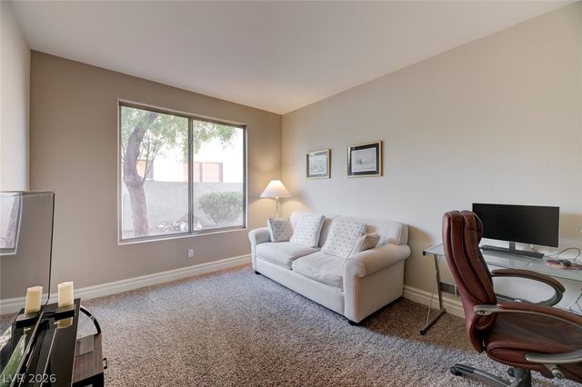 5 Chateau Whistler Court, Las Vegas, NV 89148
