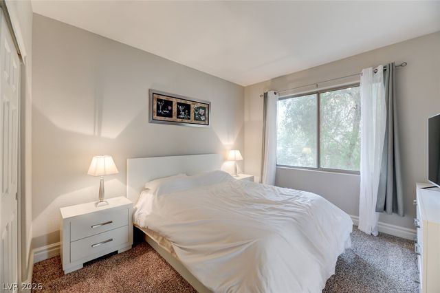 5 Chateau Whistler Court, Las Vegas, NV 89148