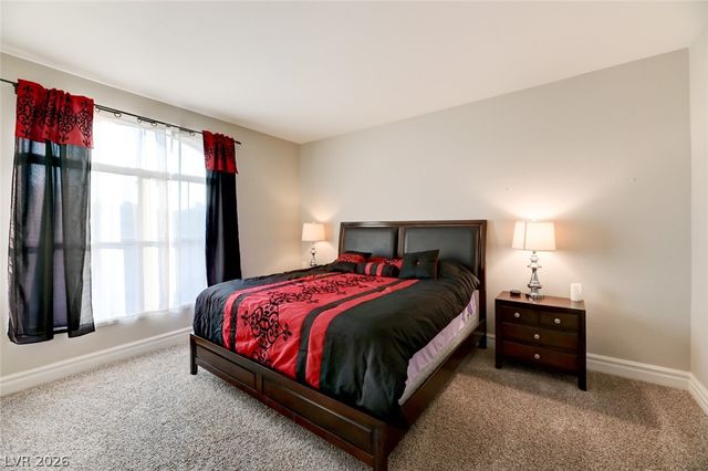5 Chateau Whistler Court, Las Vegas, NV 89148