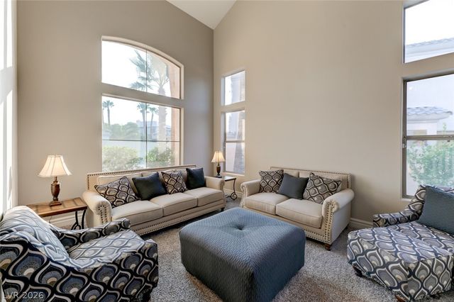5 Chateau Whistler Court, Las Vegas, NV 89148