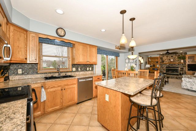 W166N10248 Calico LANE, Germantown, WI 53022