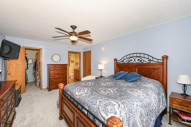W166N10248 Calico LANE, Germantown, WI 53022