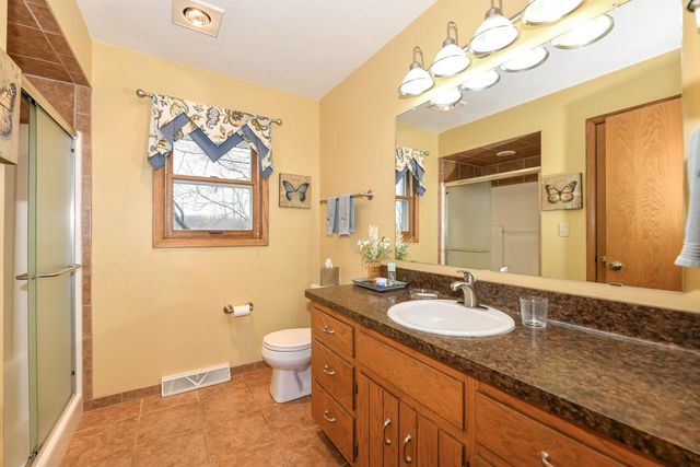 W166N10248 Calico LANE, Germantown, WI 53022