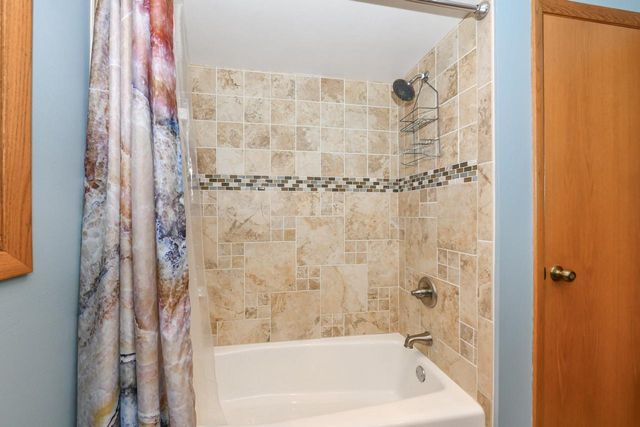 W166N10248 Calico LANE, Germantown, WI 53022