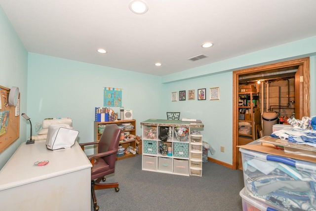 W166N10248 Calico LANE, Germantown, WI 53022
