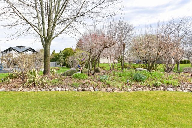 W166N10248 Calico LANE, Germantown, WI 53022