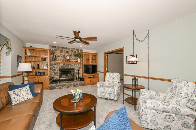 W166N10248 Calico LANE, Germantown, WI 53022