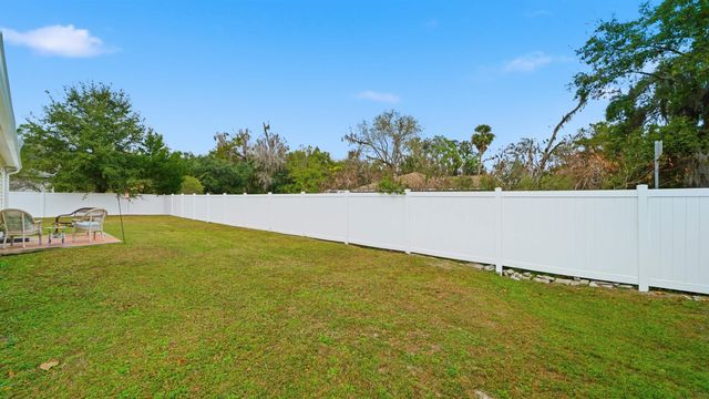 1404 Diana Dr, Palatka, FL 32177